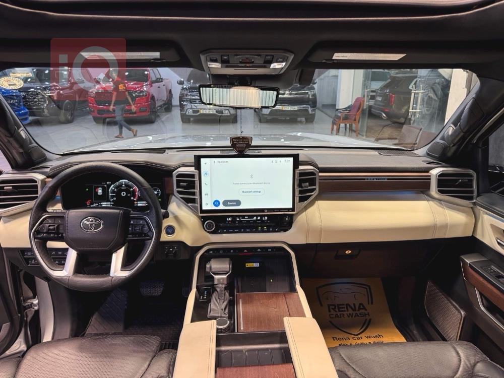 Toyota Sequoia